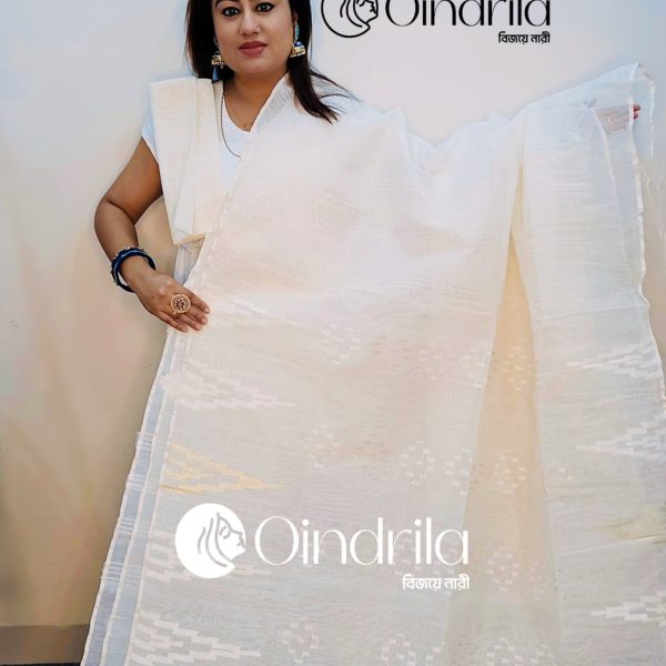 Dhakaia Jamdani Saree
