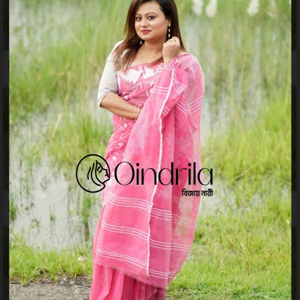 Dhakaia Jamdani Saree