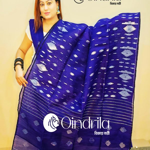 Dhakaia Jamdani Saree